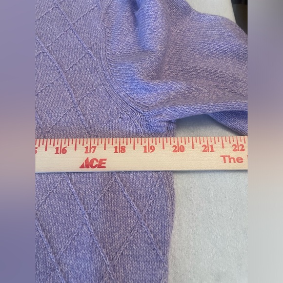 Alfred Dunner Women’s Casual Center Embroidery Sweater Purple Small Petite. New - Picture 7 of 7